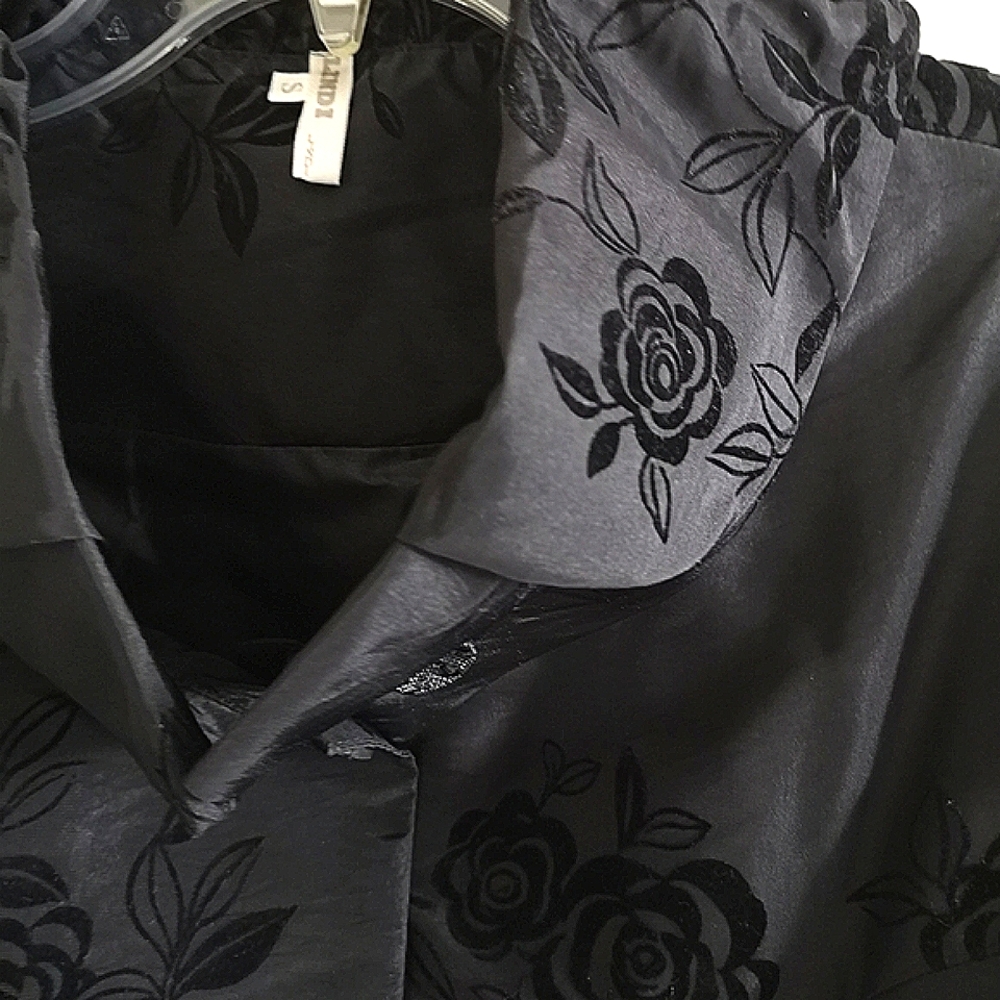 Coat - Picture 4 of 5